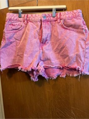 Denim & Co Pink Cut off Jean shorts Size 14